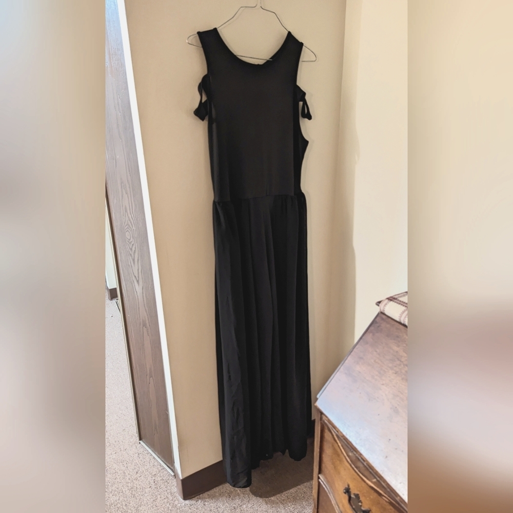 Long cold shoulder tank dress